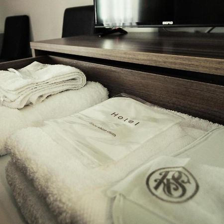 Hotel Season Jerevan Eksteriør bilde