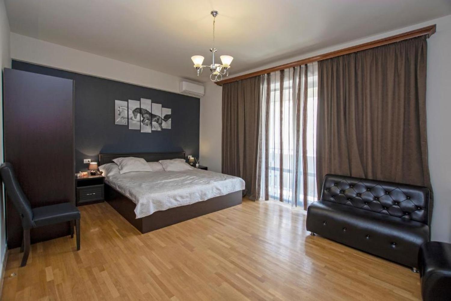 Hotel Season Jerevan Eksteriør bilde
